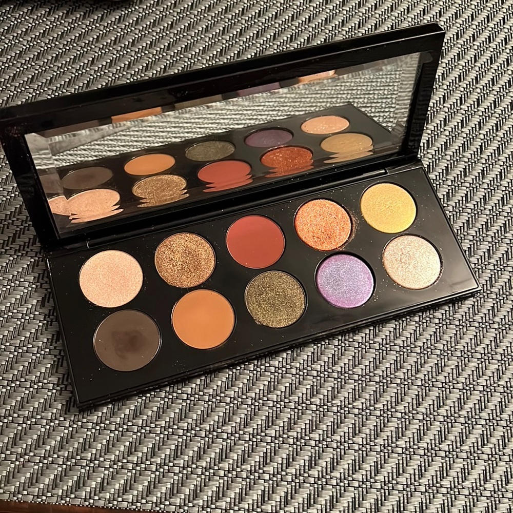 Pat McGrath mothership 6 Midnight palette